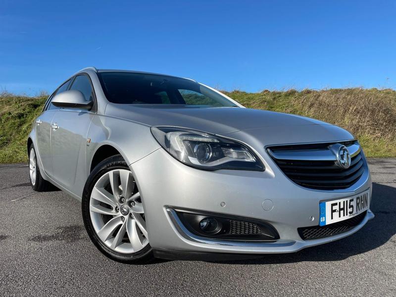 Vauxhall Insignia 2.0 CDTi ecoFLEX SRi Nav Sports Tourer Euro 5 (s/s) 5dr FH15 RNN